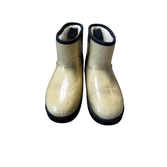 UGG Classic Clear Mini Women's boots, size women's 8/39; Shearling Lining; Rain - Picture 2 of 10